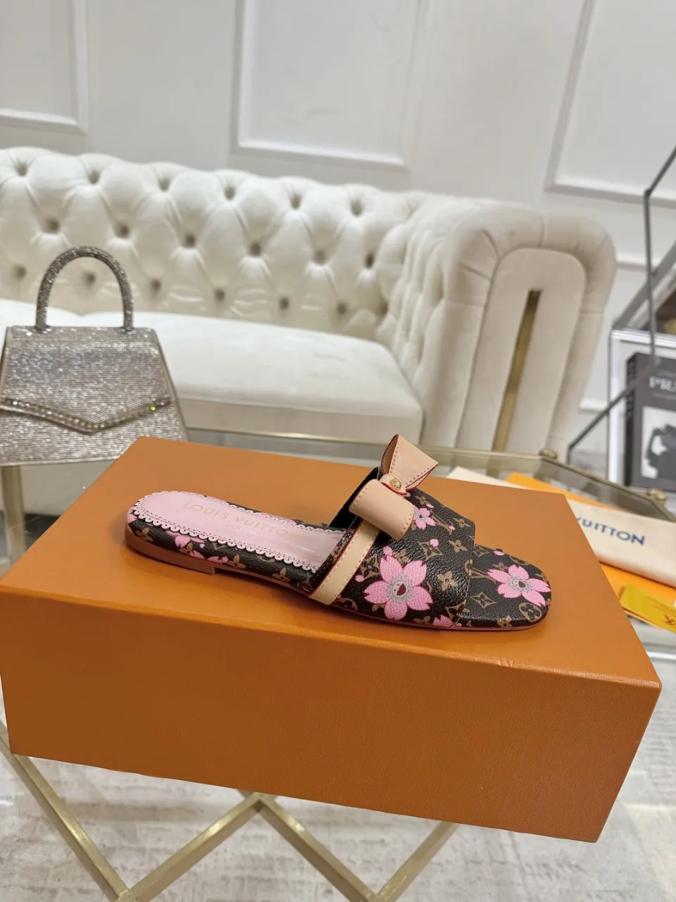 👟👟Ex-factory price 340👟👟 Genuine leather sole +40 Lv denim jacquard slippers, ex-factory price 70-43 Leather sole +40